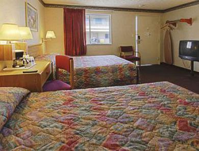Sandusky Inn Room photo